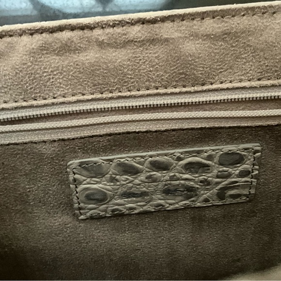 Saks Fifth Avenue Croc Embossed Leather Crossbody Bag - NWT - Picture 8 of 12